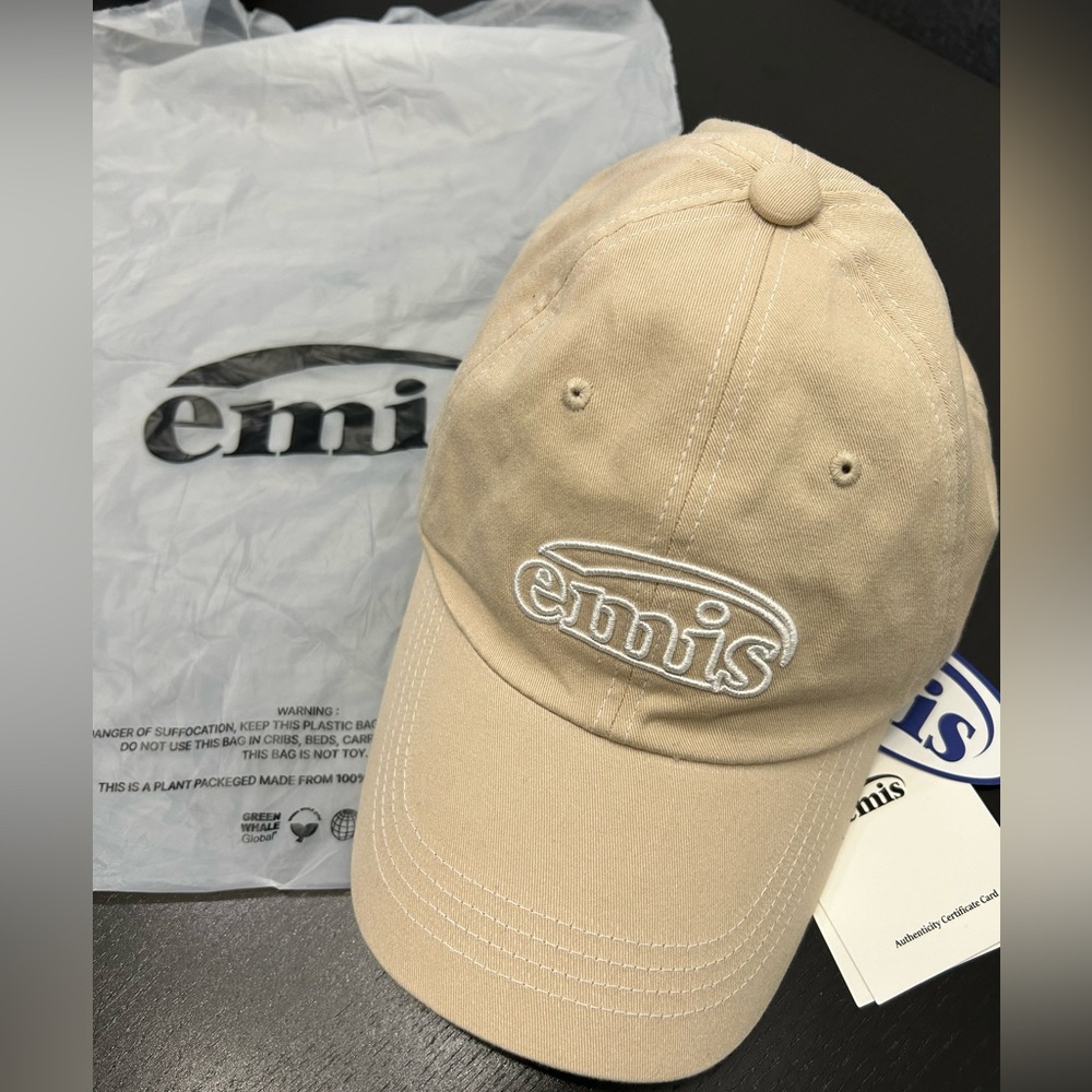 Authentic Emis Logo Ball Baseball Cap Beige with bag